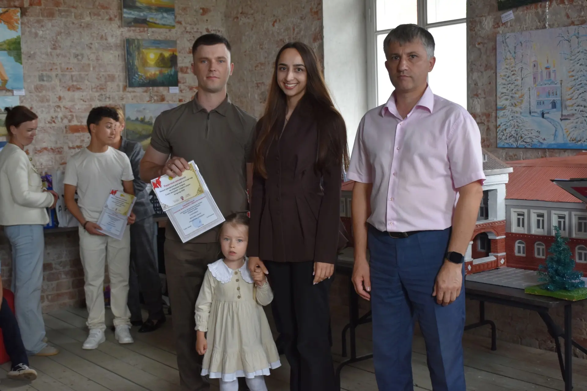 🎉 Поздравляем наших педагогов и их замечательные семьи!

Мы с огромной радостью делимся успехами не