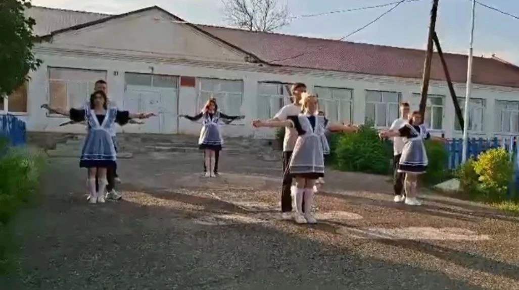 Достойный результат: девятиклассники из Ерзовки стали призерами  регионального этапа Вс...