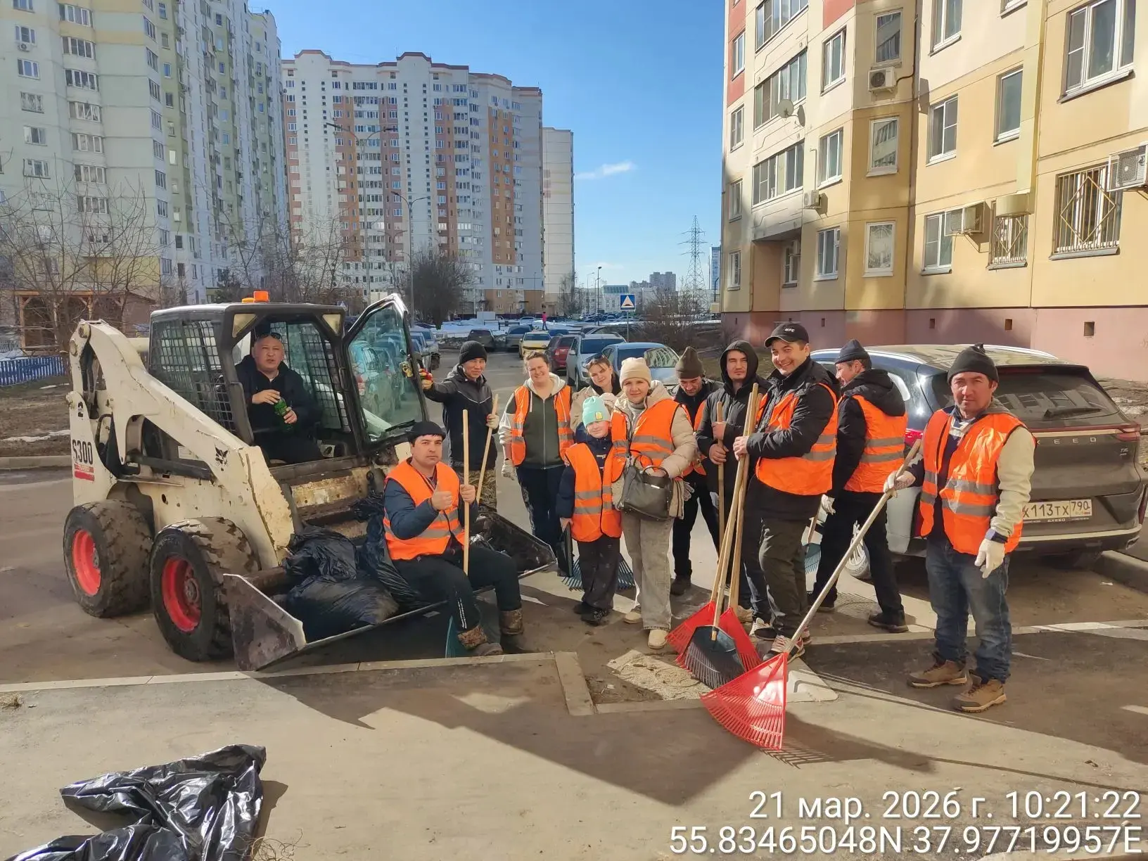 В минувшие выходные  в Московской области начались весенние субботники.
Сотрудники "Белого паруса" в
