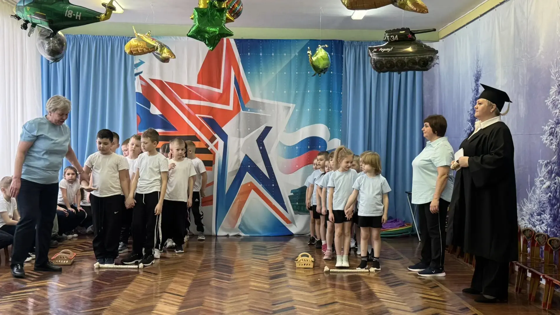 Гордость и патриотизм: встреча поколений! 🎓👮‍♂️  Сегодня состоялся замечательный патриотический праз