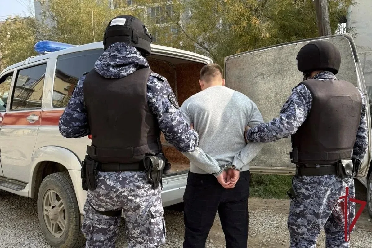 Росгвардейцы задержали за выходные двух федеральных разыскиваемых в Якутске