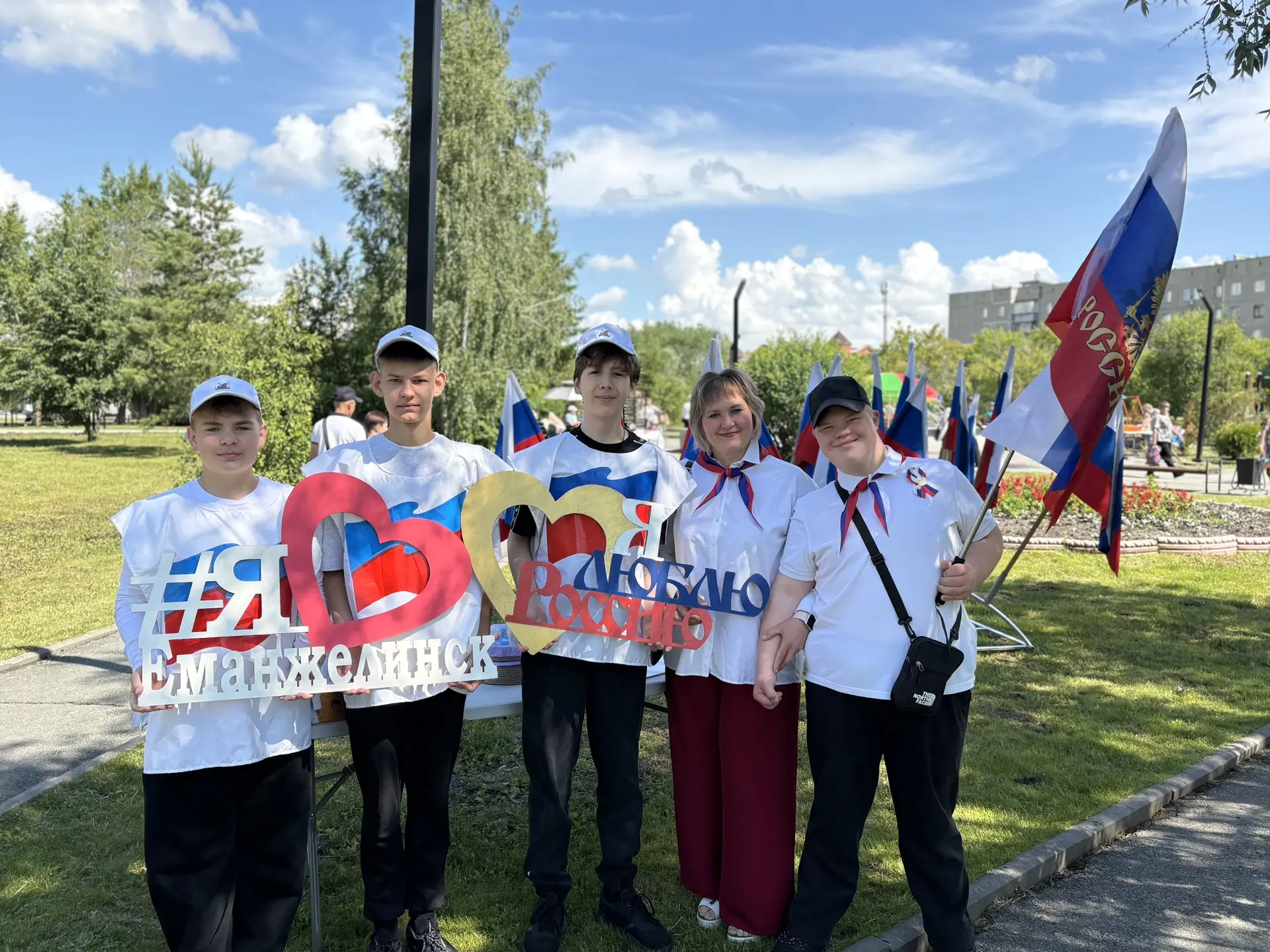 🇷🇺12 июня наша страна отметила важный государственный праздник – День России. В рамка...