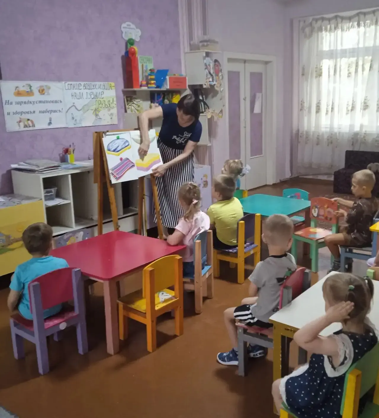 В младшей группе №2 "Теремок" прошла тематическая неделя "Будь здоров". В течение недели  с детьми б