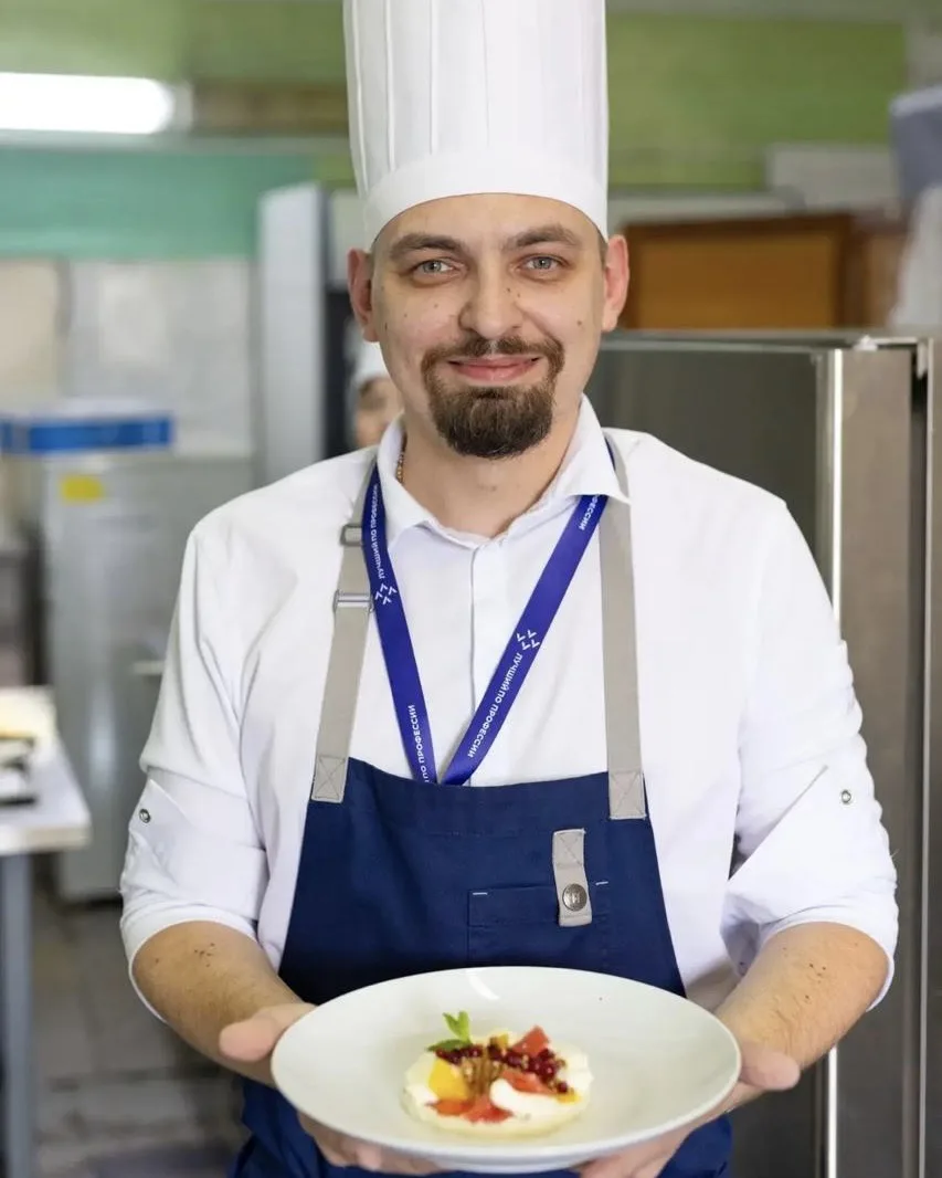 Шеф из Норильска покажет стране, что такое современная северная кухня 🔥

Александр Скибин в професс