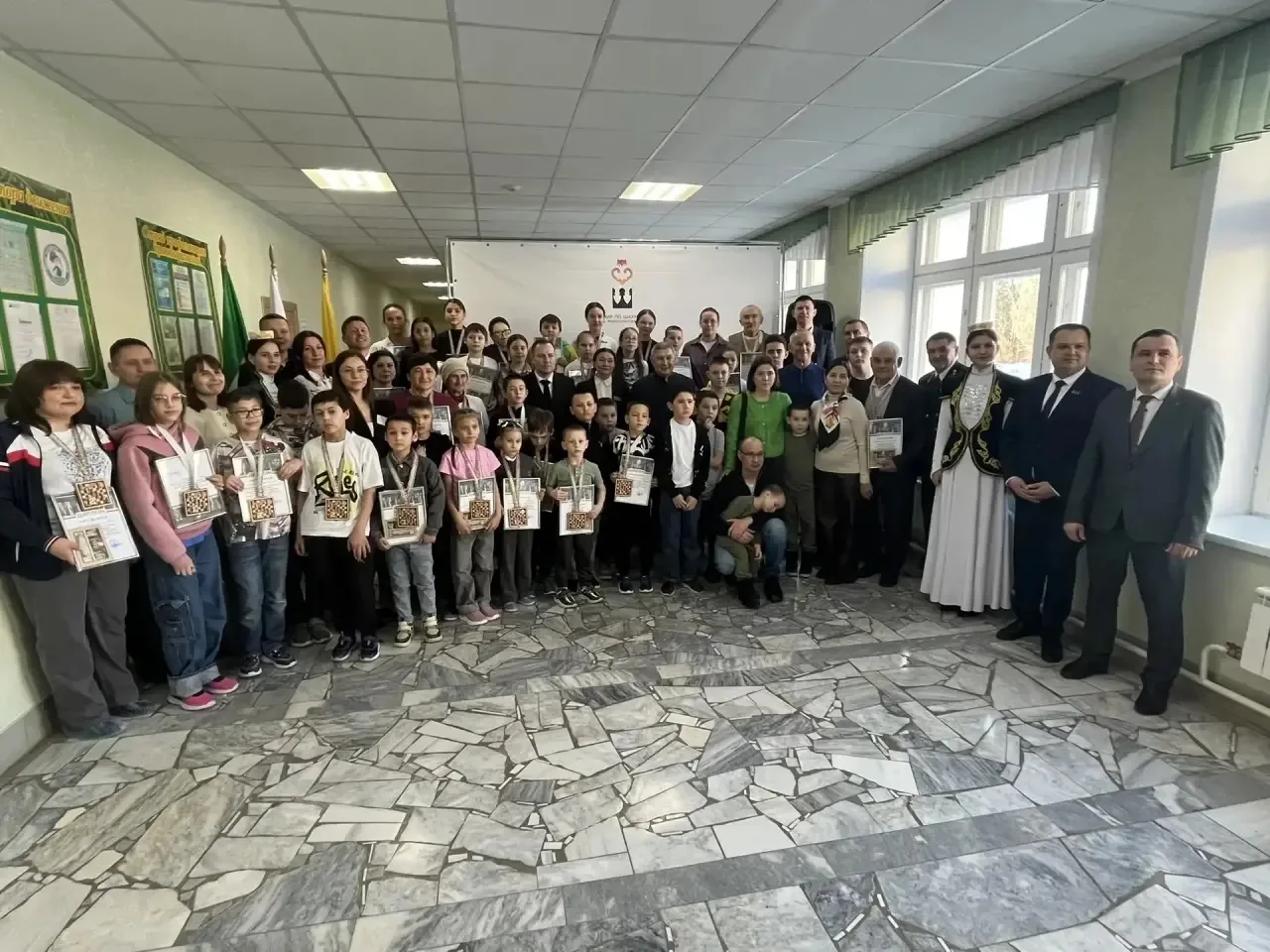 04.04 в п. Лесхоз Сабинского района прошёл межрайонный  турнир по быстрым шахматам среди детей и взр