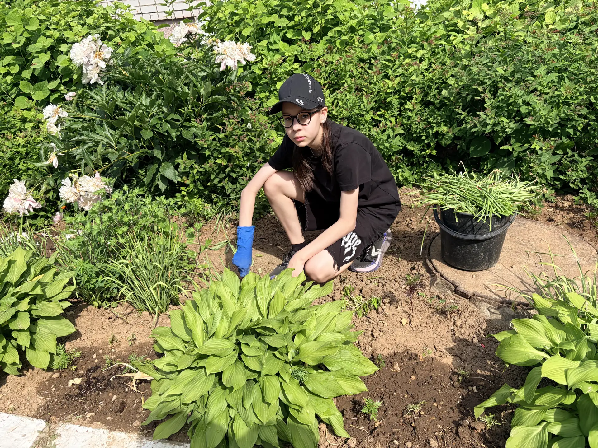 🌿✨ Наш школьный экологический отряд вовсю трудится на благо родной Знаменской школы! ✨🌿

Ребята с 