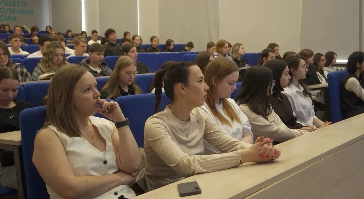 📘«Я — посланник из вашего детства»: какой секрет хранит наследие Константина Подымы?  Можно ли воспи