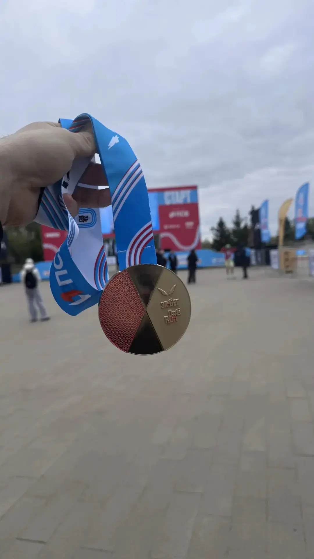 💪 Бежим вместе, побеждаем вместе!  🏃 Несмотря на капризы погоды, «ЗаБег.РФ» в десятый раз объединил 