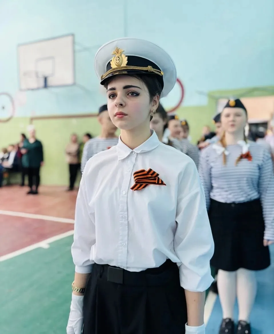 В нашей школе состоялось очень важное и торжественное событие – Смотр строя и песни, посвященный Дню