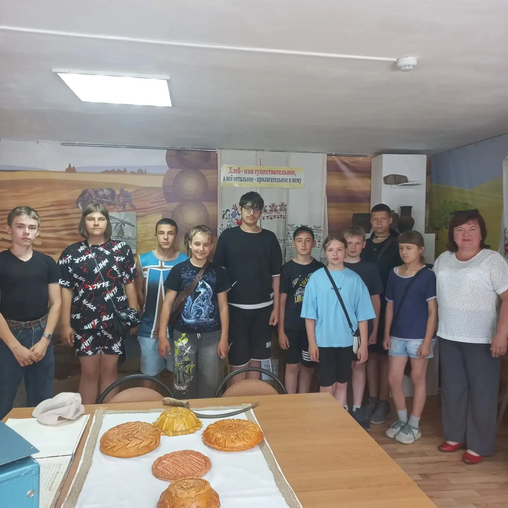 🥐День 7: Экскурсия в «Музей хлеба» с. Большая Халань.

Сегодня для детей старшего отряда была прове