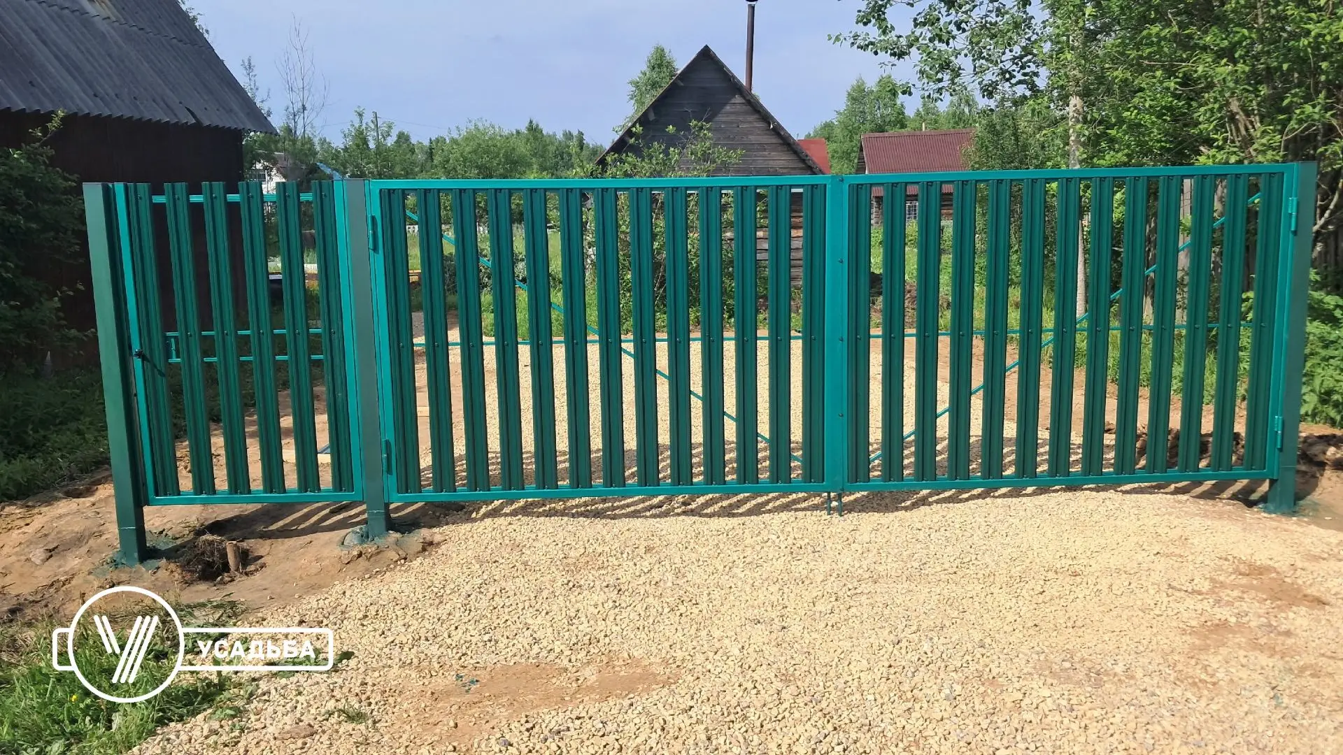 🌿 г. Сыктывкар, Эжвинские дачи, СНТ «Надежда».

🚪 Установили распашные ворота и калитку в едином с