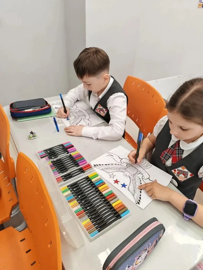 НАШИ ОРЛЯТА🦅🇷🇺  Сегодня для учащихся начальной школы  состоялся увлекательный и познавательный масте