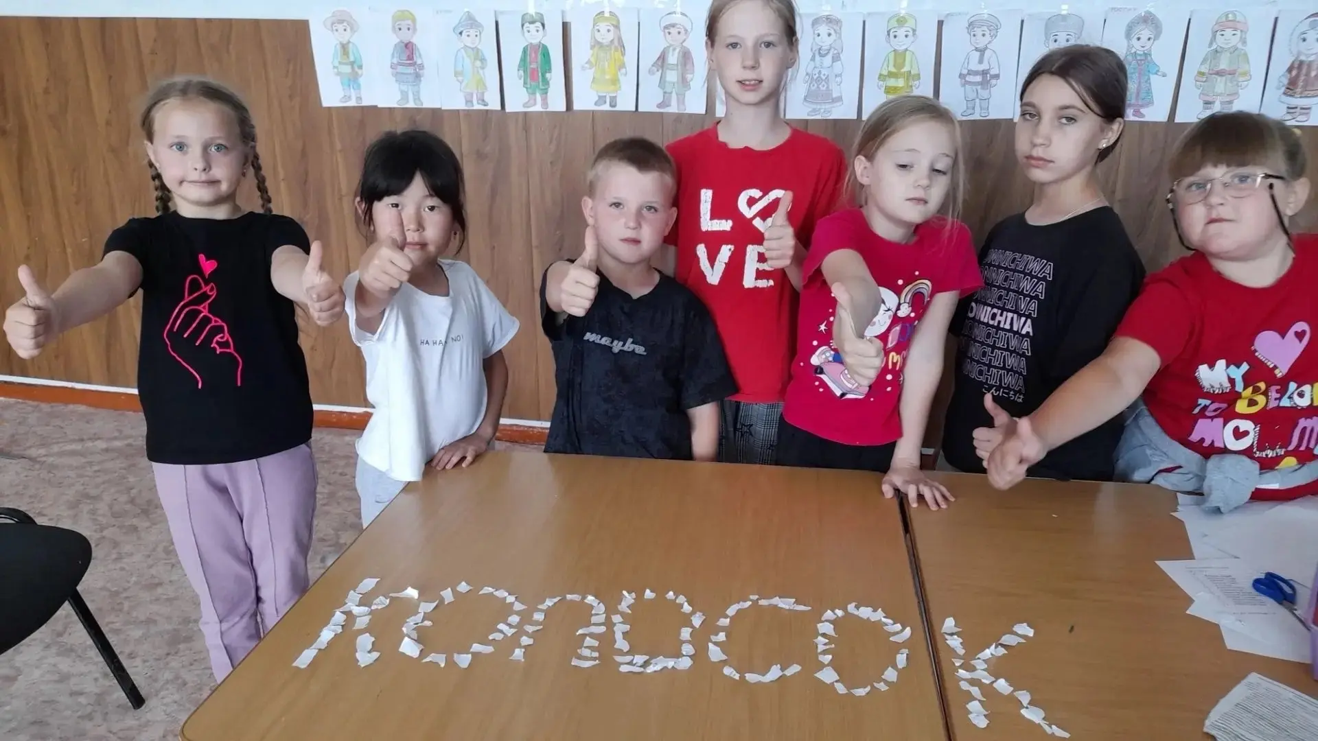 Второй день в лагере: Открытие смены и приключения в веревочном парке!

Второй день в лагере превзош