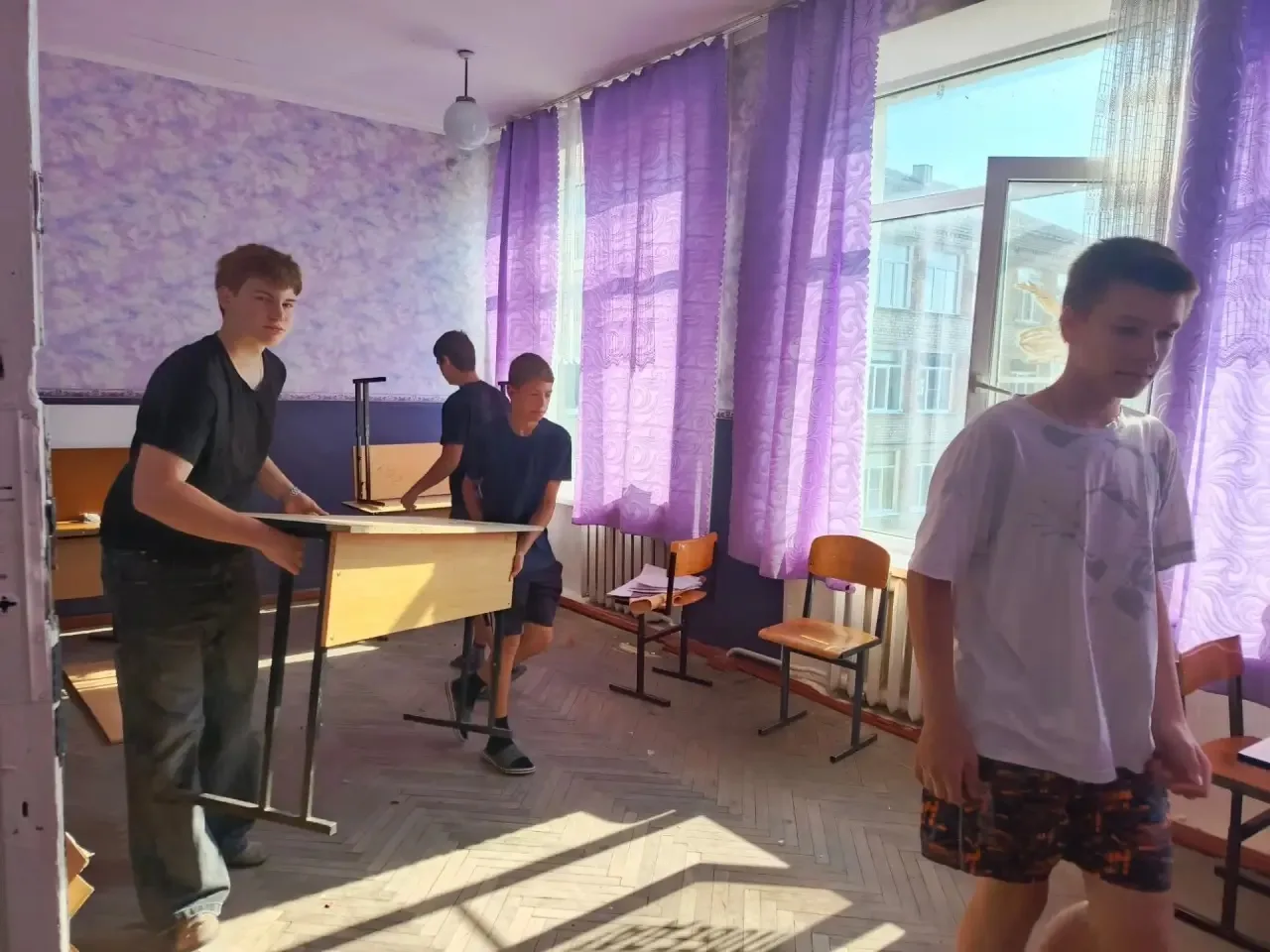🌿 Один день из жизни «Экологической тропы»: труд, спорт и духовность

27 июля наши воспитанники с д