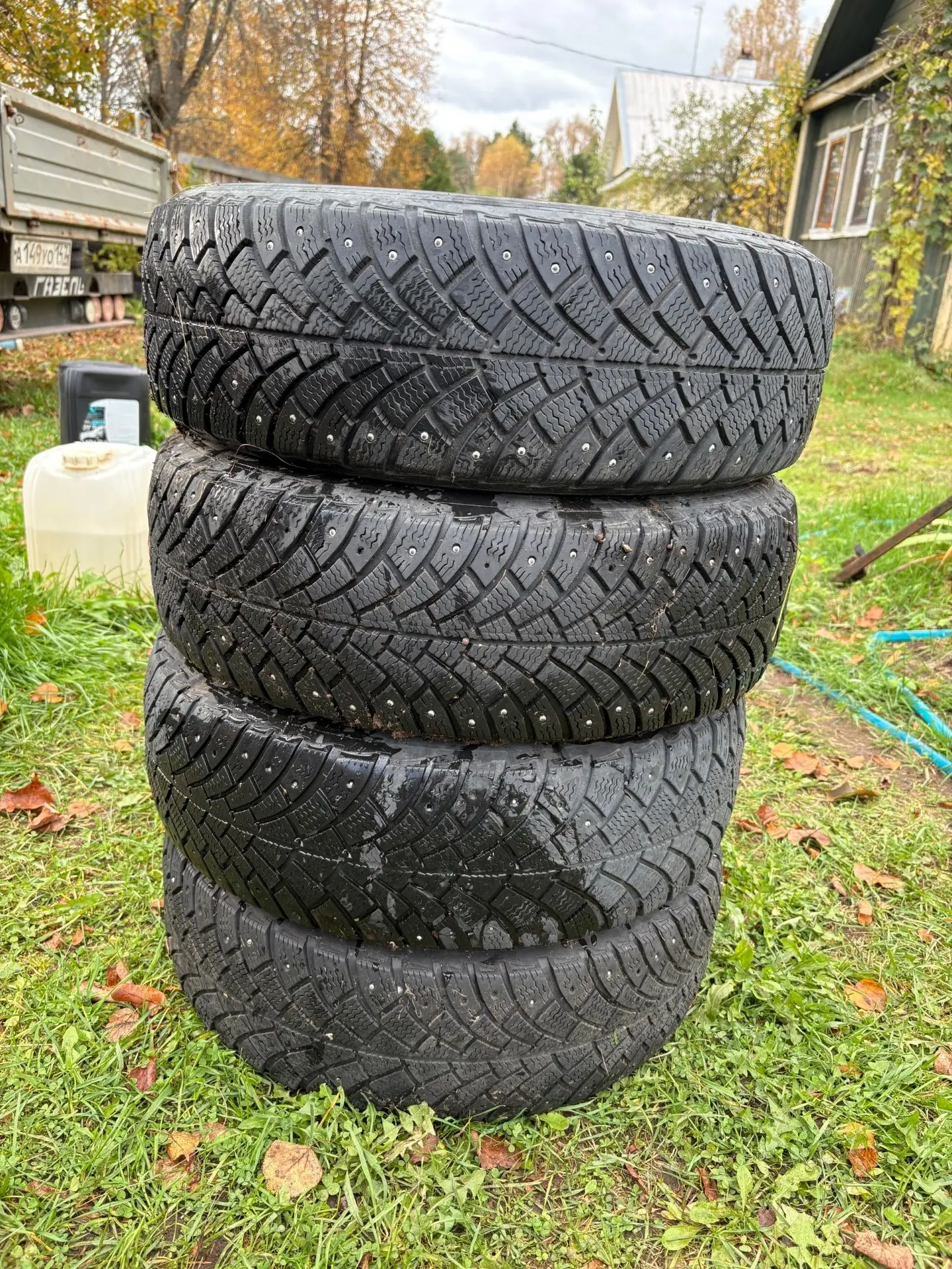 Продам резину 195/65 r15