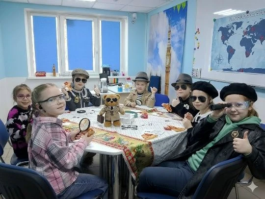 Начало лета нужно встречать ЯРКО Так, чтобы ребёнок потом ещё долго вспоминал: