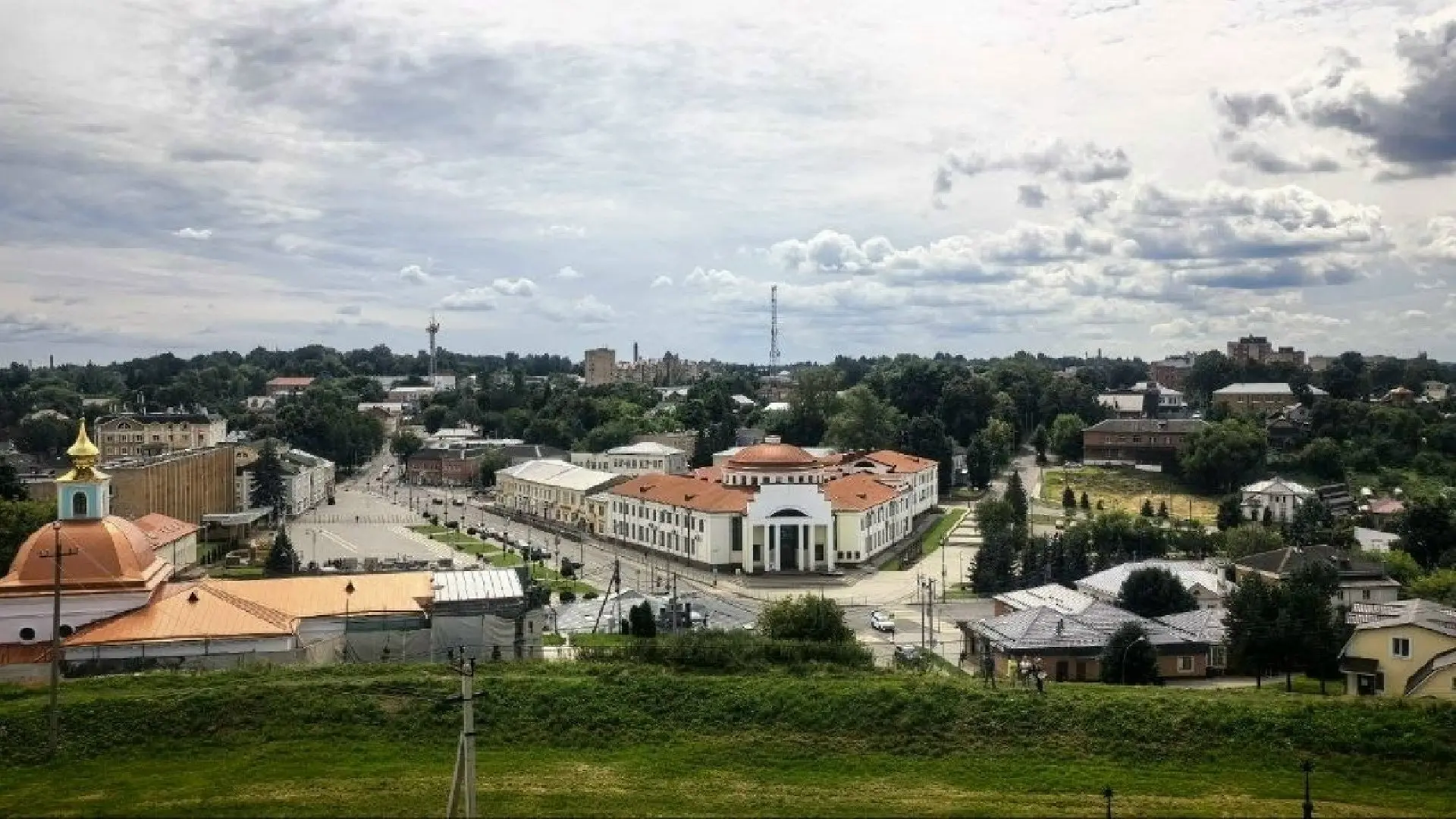 С добрым утром, добрый город!