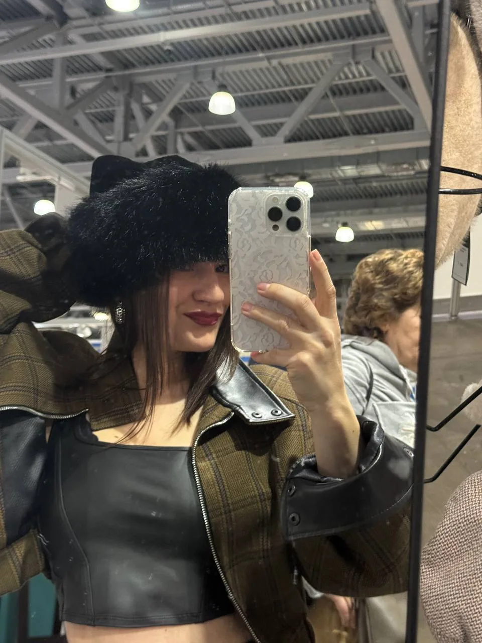 ШАПКА С УШКАМИ!
