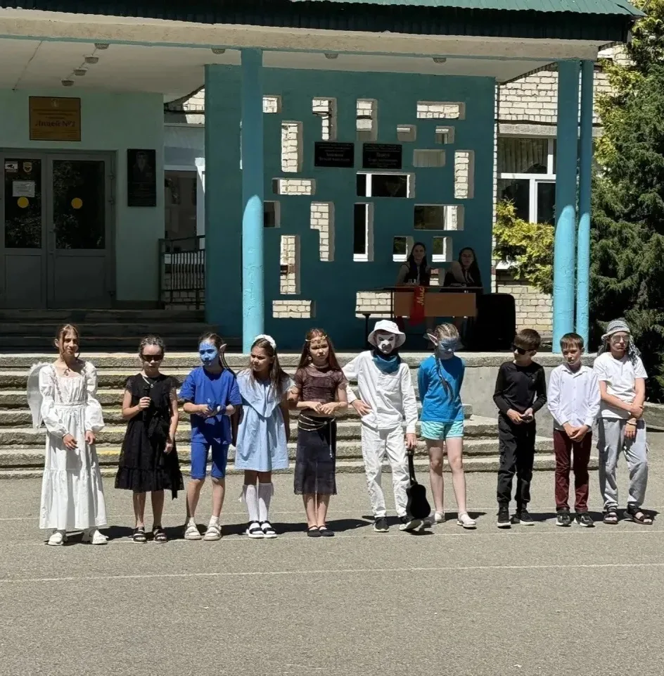☀️Тринадцатый день в пришкольном лагере с дневным пребыванием прошел на Ура!!! Утро началось, как и 