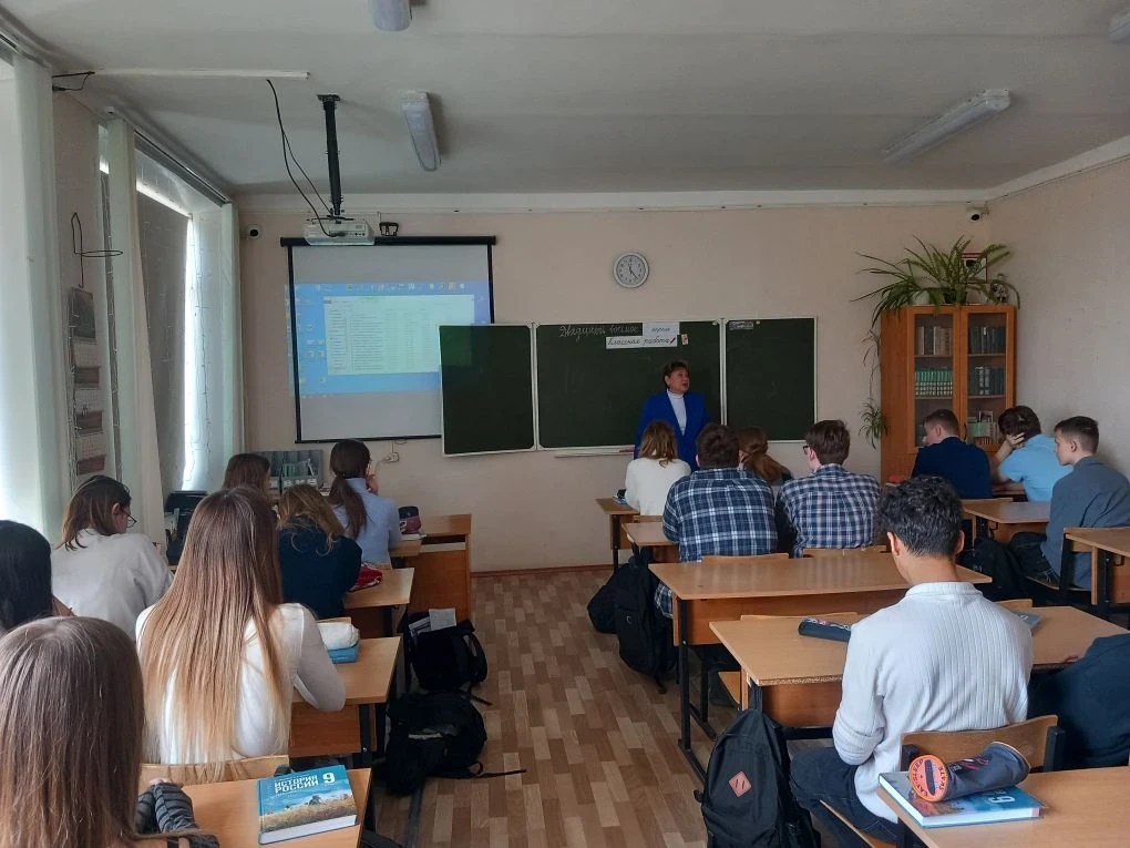 В нашей школе часто бывают гости, проводящие профилактическую работу с детьми. С интересной беседой 