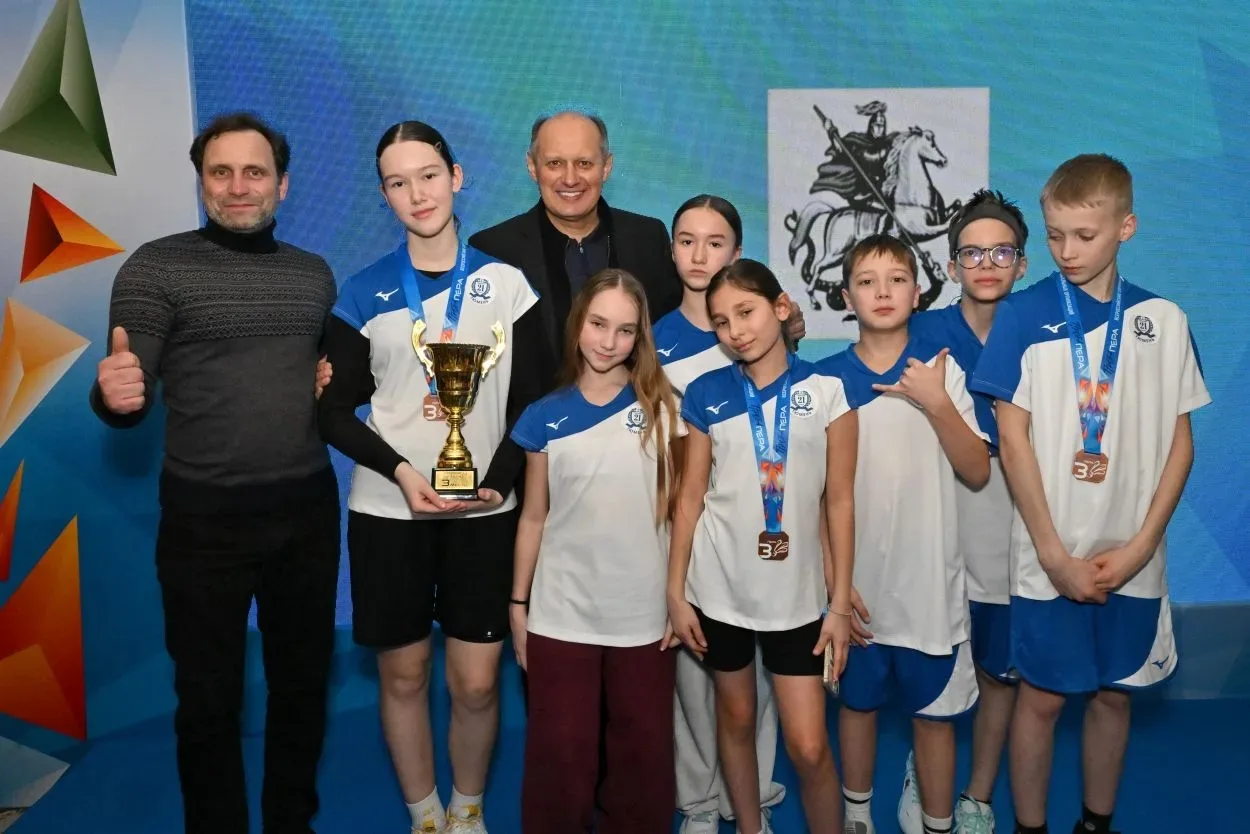 🏸 «Проба пера»: юные бадминтонисты из Тюмени завоевали бронзу всероссийского финала!  В Москве прошё
