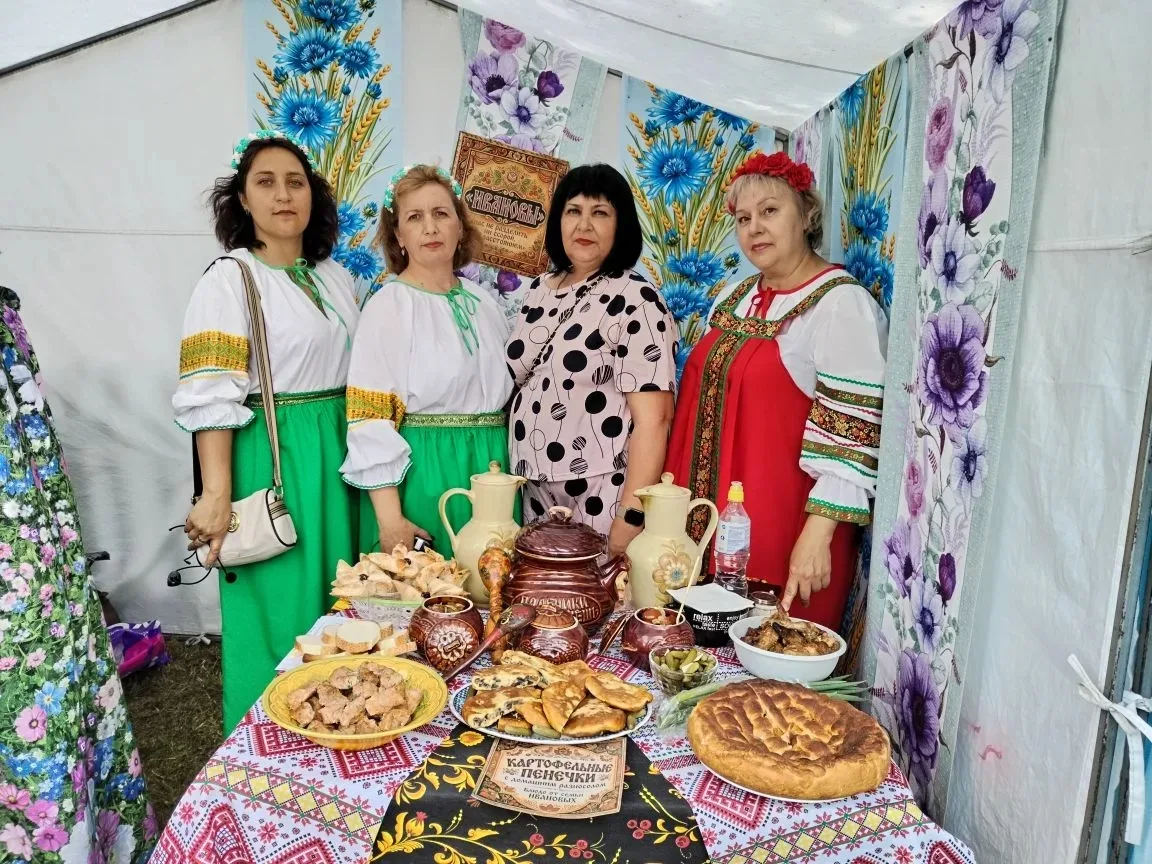 📅 13 июня сотрудники Красноорловского СДК приняли участие в фестивале «Сибирский разносол»( с. Мало