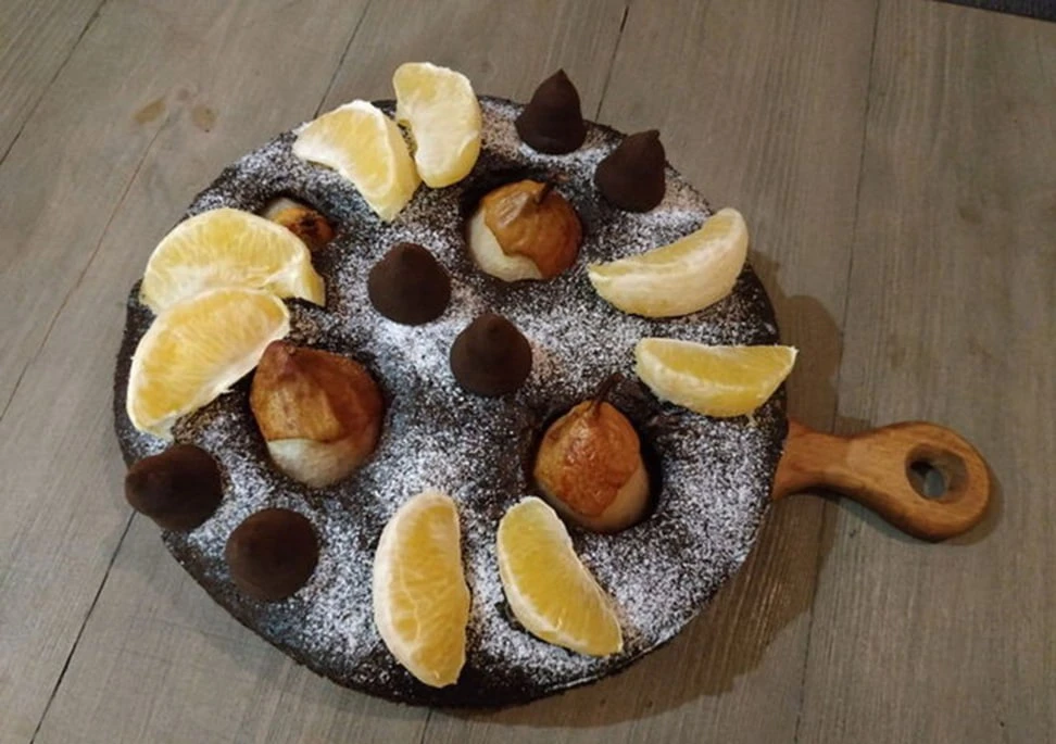 ПОСТНЫЙ ПИРОГ С ГРУШАМИ И ГРЕЦКИМ ОРЕХОМ