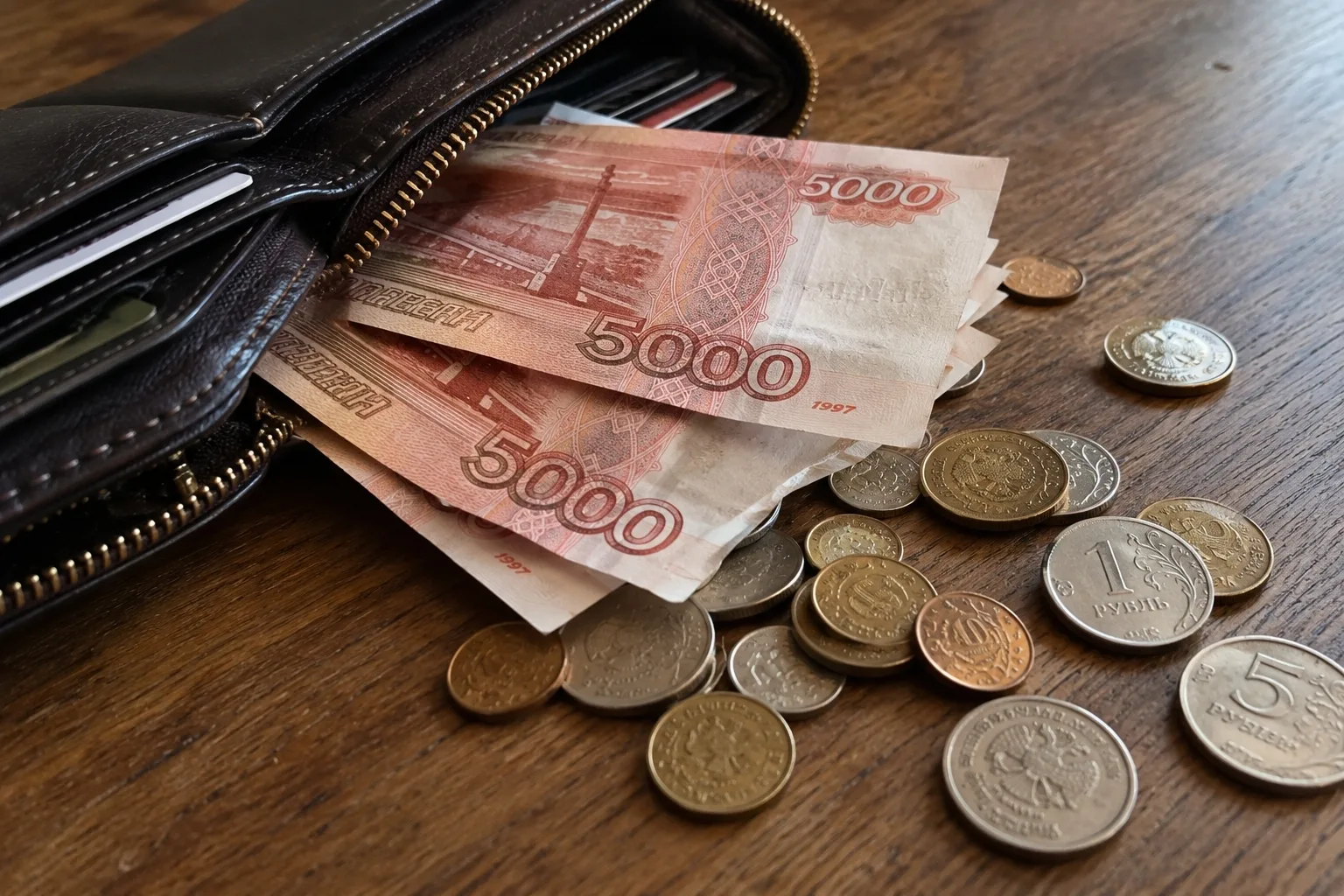 🎓 Прощай, «доширак»-диета? Студентам предложили платить стипендию на уровне МРОТ