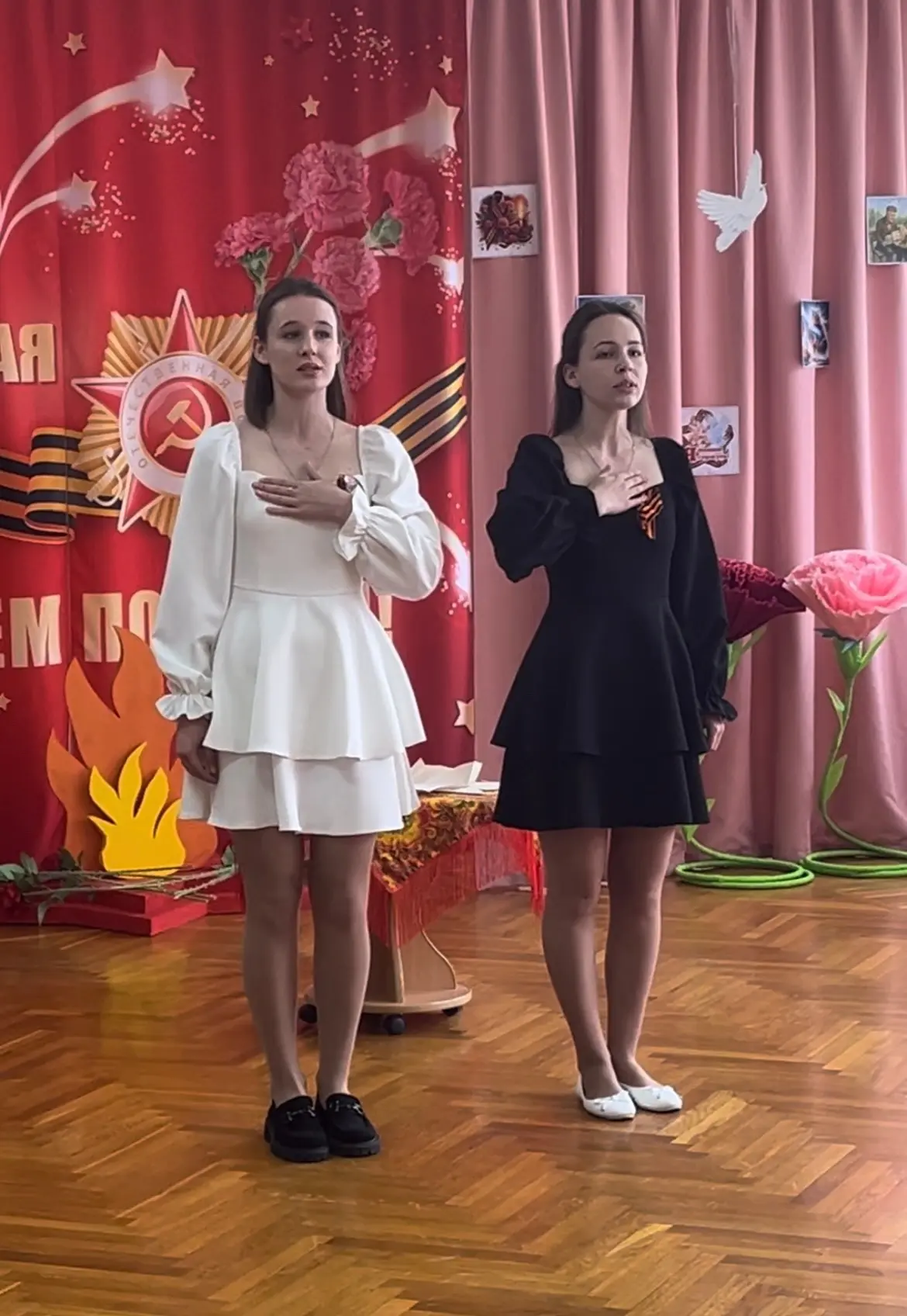 «Песни, опаленные войной»: педагоги детских садов почтили память героев
Сегодня среди педагогов дошк