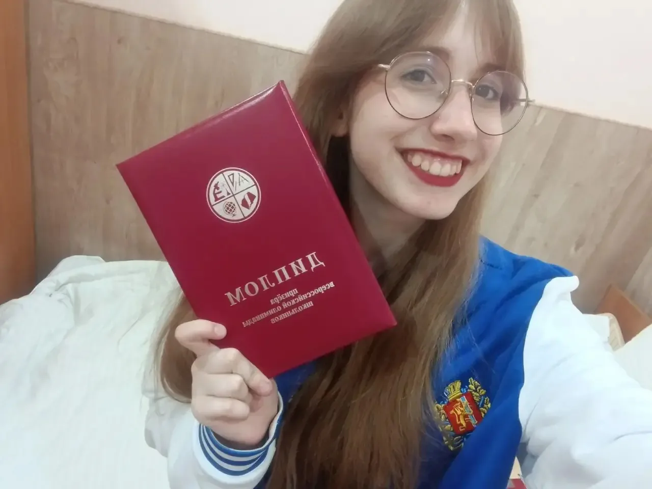 Новости с заключительного этапа ВСОШ по литературе 💌  Гимназистка, Савватеева Катя, ученица 10-го кл