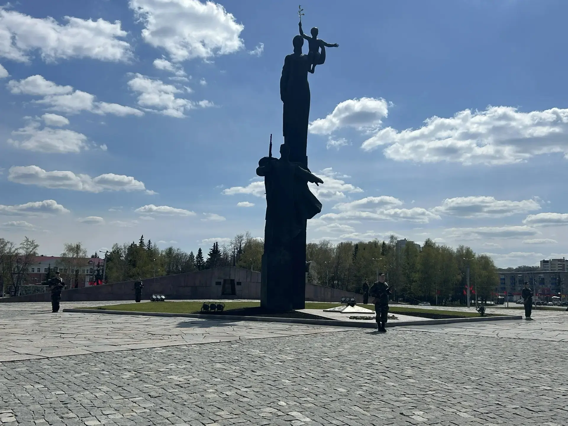 🇷🇺✨ Пост №1. Вахта Памяти. ✨🇷🇺  Участники военно-патриотического клуба «Патриот» приняли участие в П
