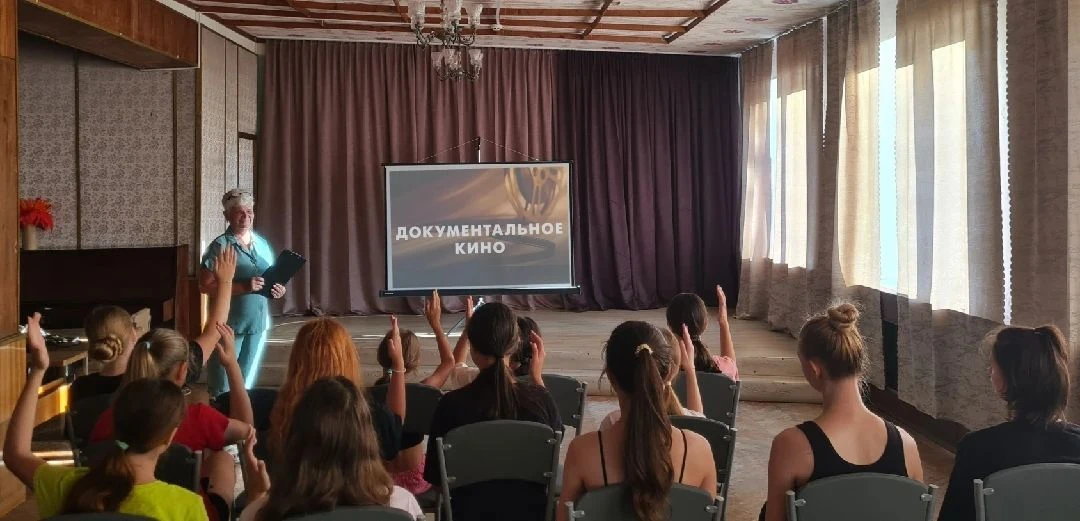 👫«Культурный клуб»: видеопоказ «Мир документального кино» в КДЦ «Кирпильский»! 🎬В наш...