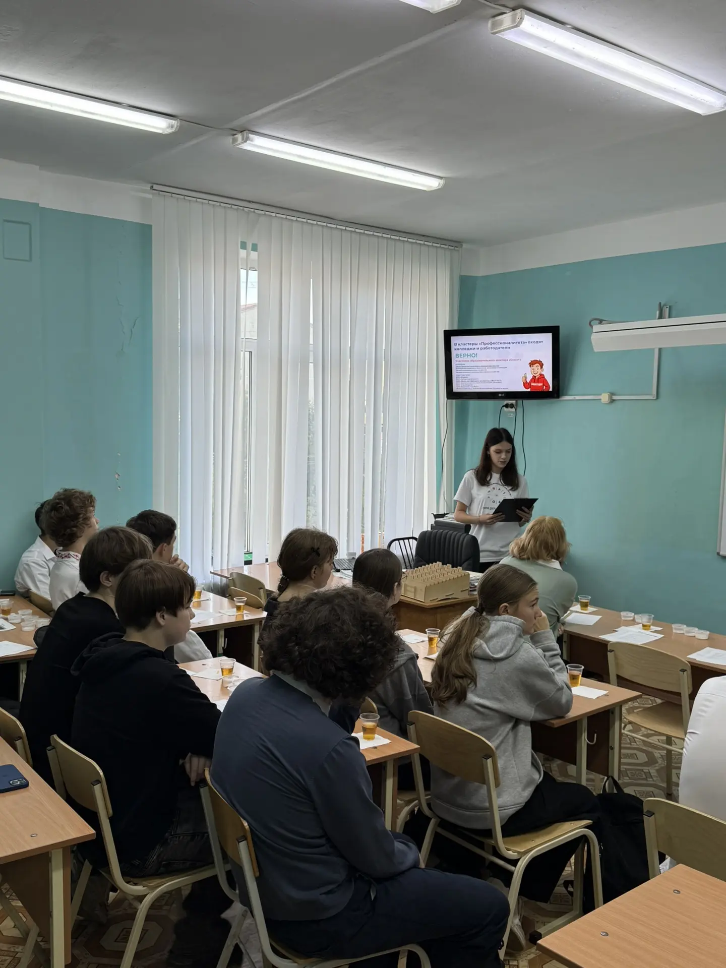 В рамках Единого дня открытых дверей (ЕДОД) Амбассадоры «Профессионалитета» колледжа Ом...