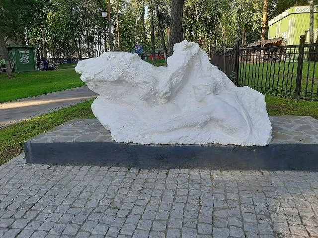 В Раменском парке есть интересная скульптура - памятник красноармейцам времён гражданск...