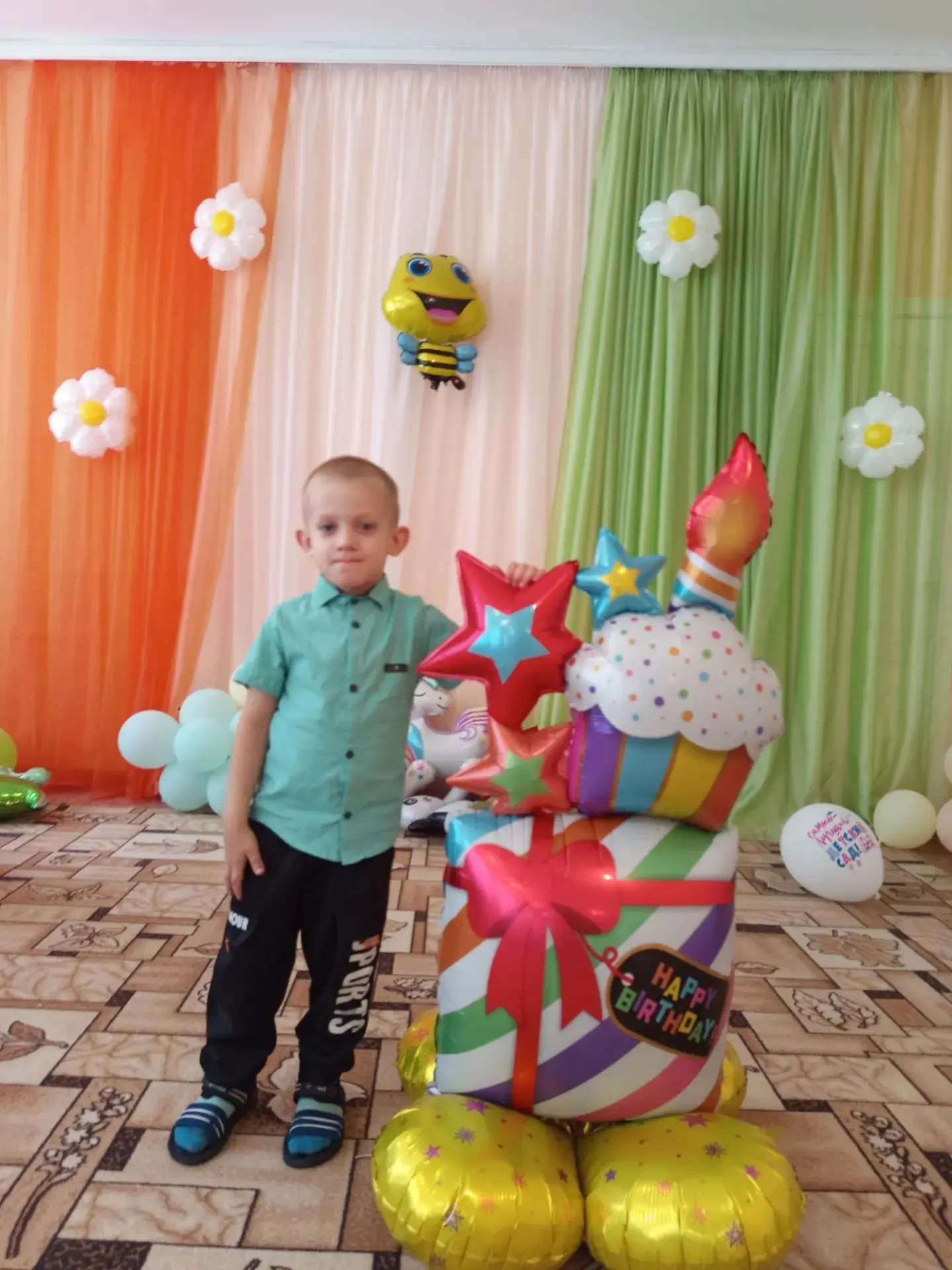 Яркий, солнечный, летний день — 15 июня, день рождения нашего Богдана! 🎈☀️