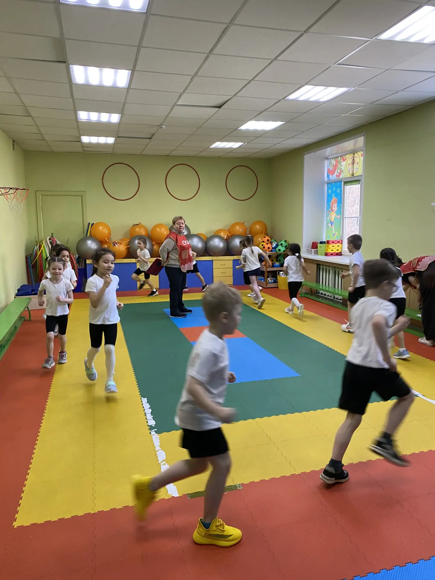 12 марта в детском саду воспитанники сдавали нормы ГТО😊👍
Показали отличные результаты 👏
Так держа