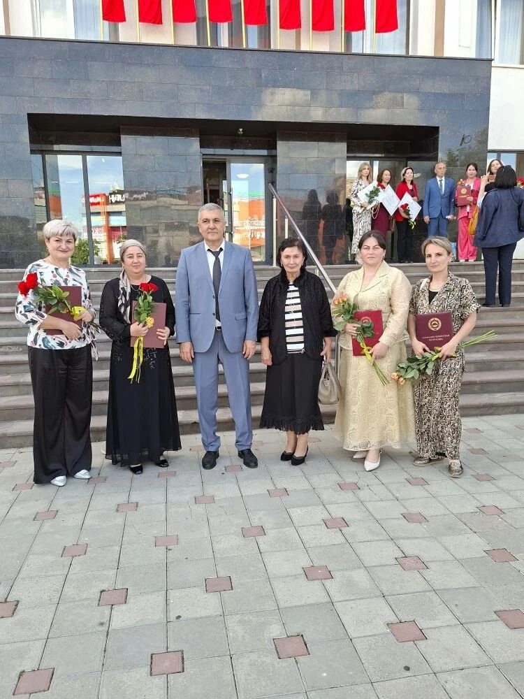 В связи с празднованием Дня Социального Работника, сотрудники Управления труда и социального развити