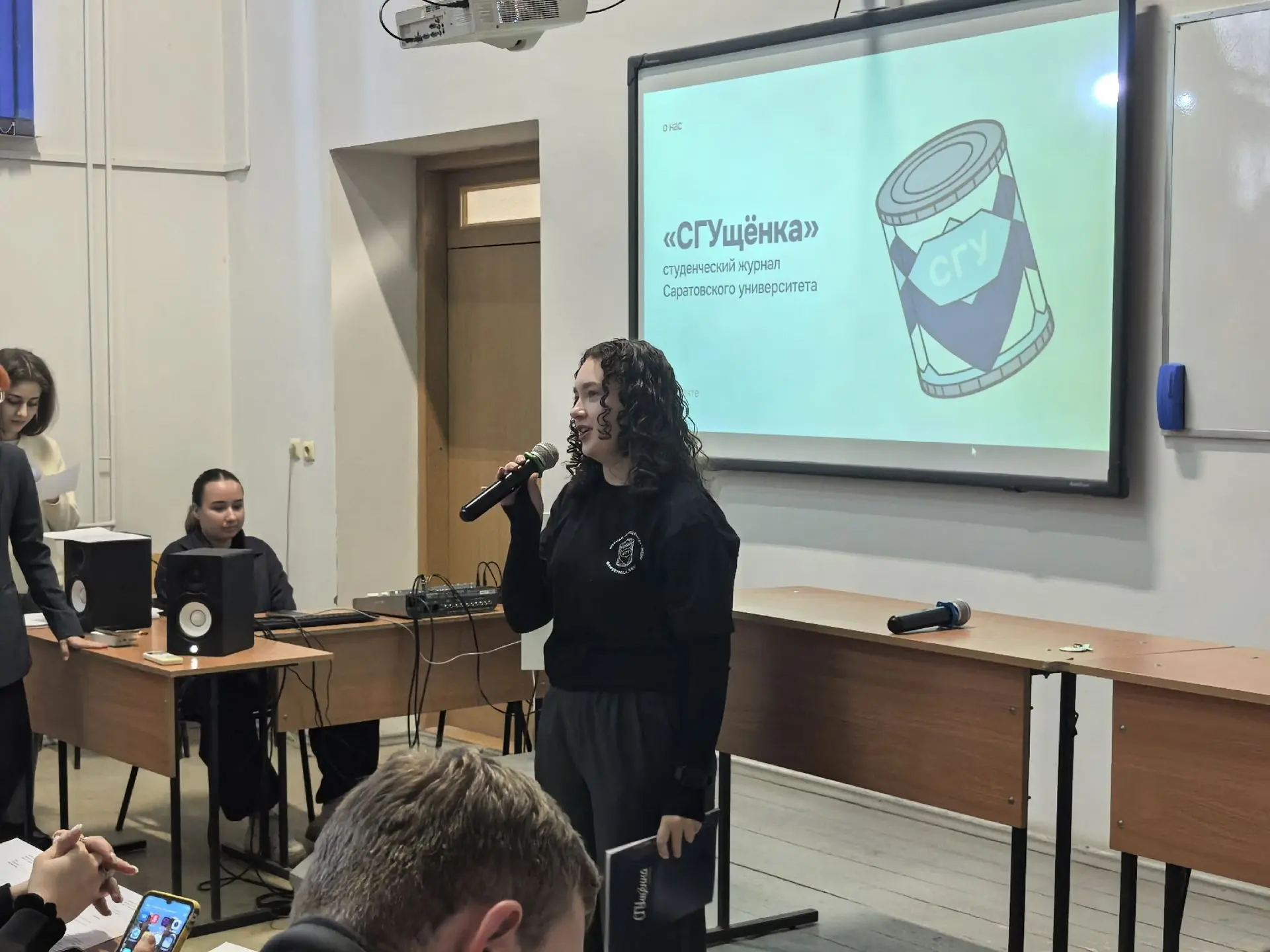 Первокурсникам ИФиЖ рассказали о студенческих объединениях: sgu.ru/node/251389