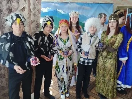 Воспитанники КГКУ «Дзержинский детский дом» приняли участие в окружном фестивале-конкурсе народных с