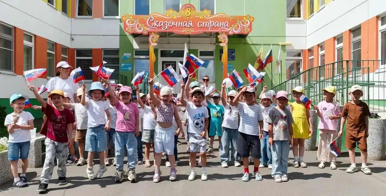 В рамках проекта главы Чувашии Олега Николаева «Яркое лето Чувашии» в преддверии празднования Дня Ро
