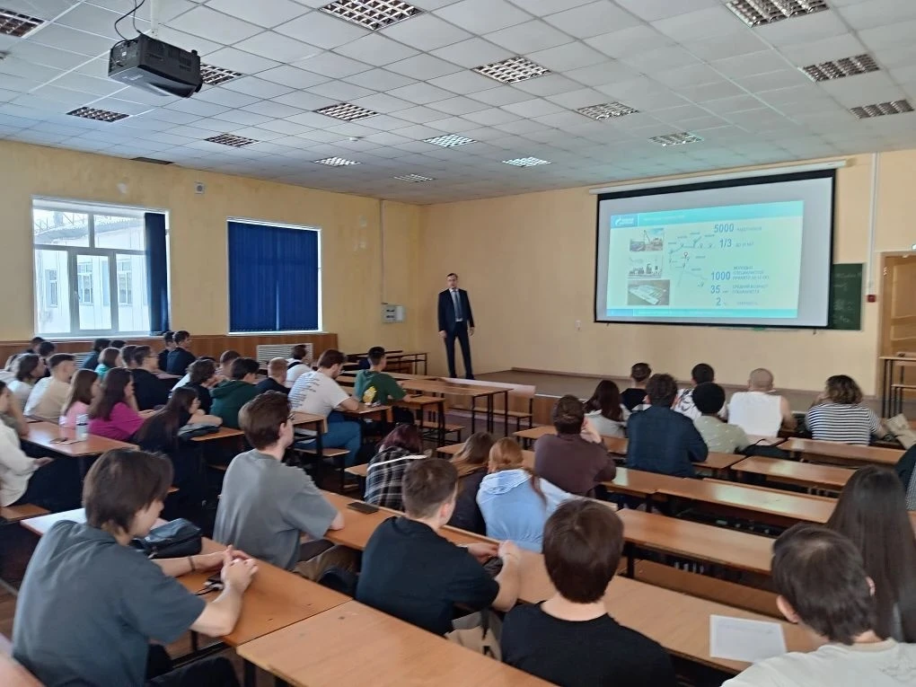 🚀 Будущее ближе, чем кажется: студенты направления «Инфокоммуникационные технологии и ...