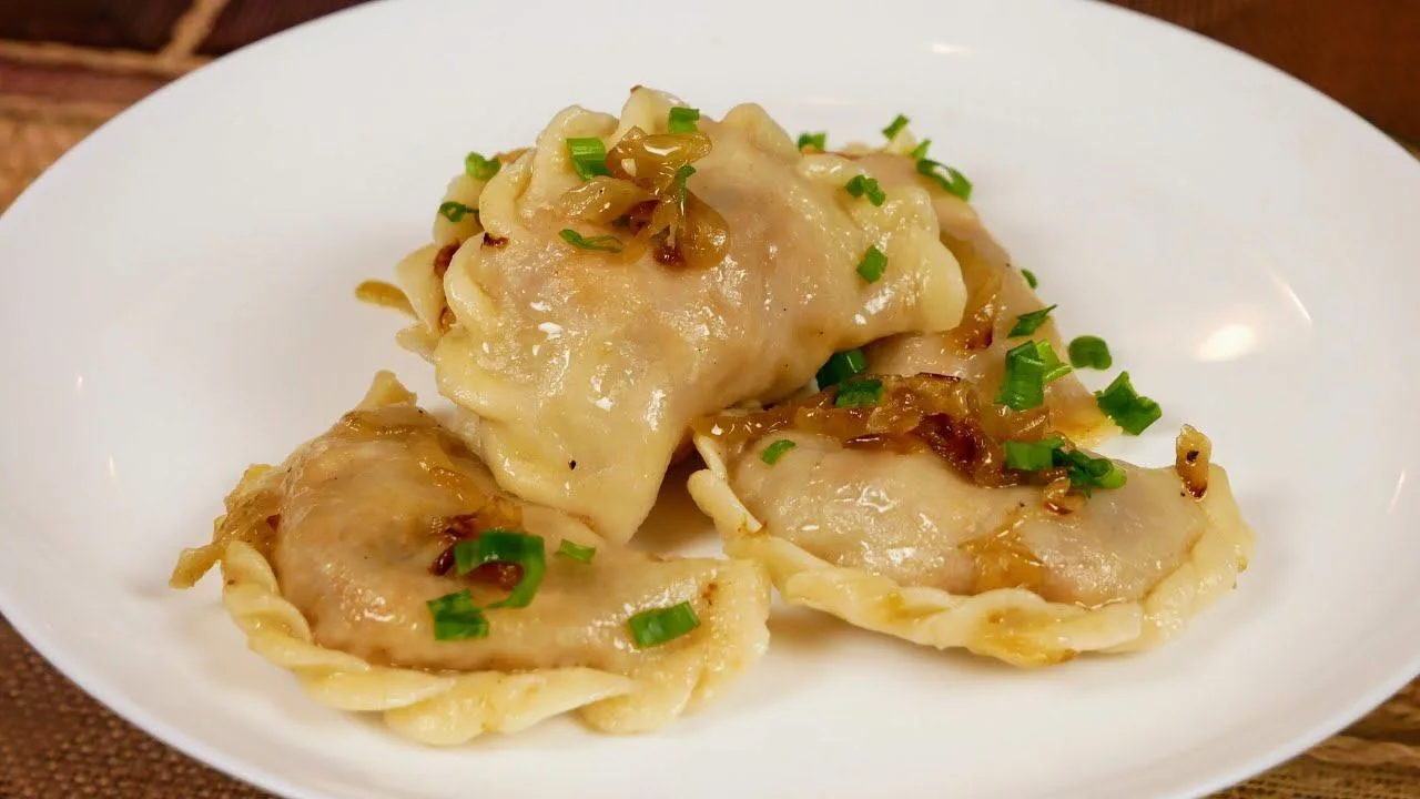 🥟 Готовлю ВАРЕНИКИ только так!
Постные вареники с капустой — простые, сытные и очень вкусные 😍Таки