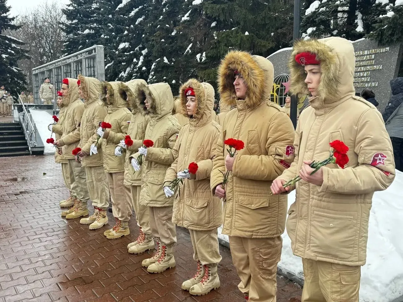 Юнармейцы отряда «На страже небес» почтили память воинов-интернационалистов у Обелиска Славы  15 фев