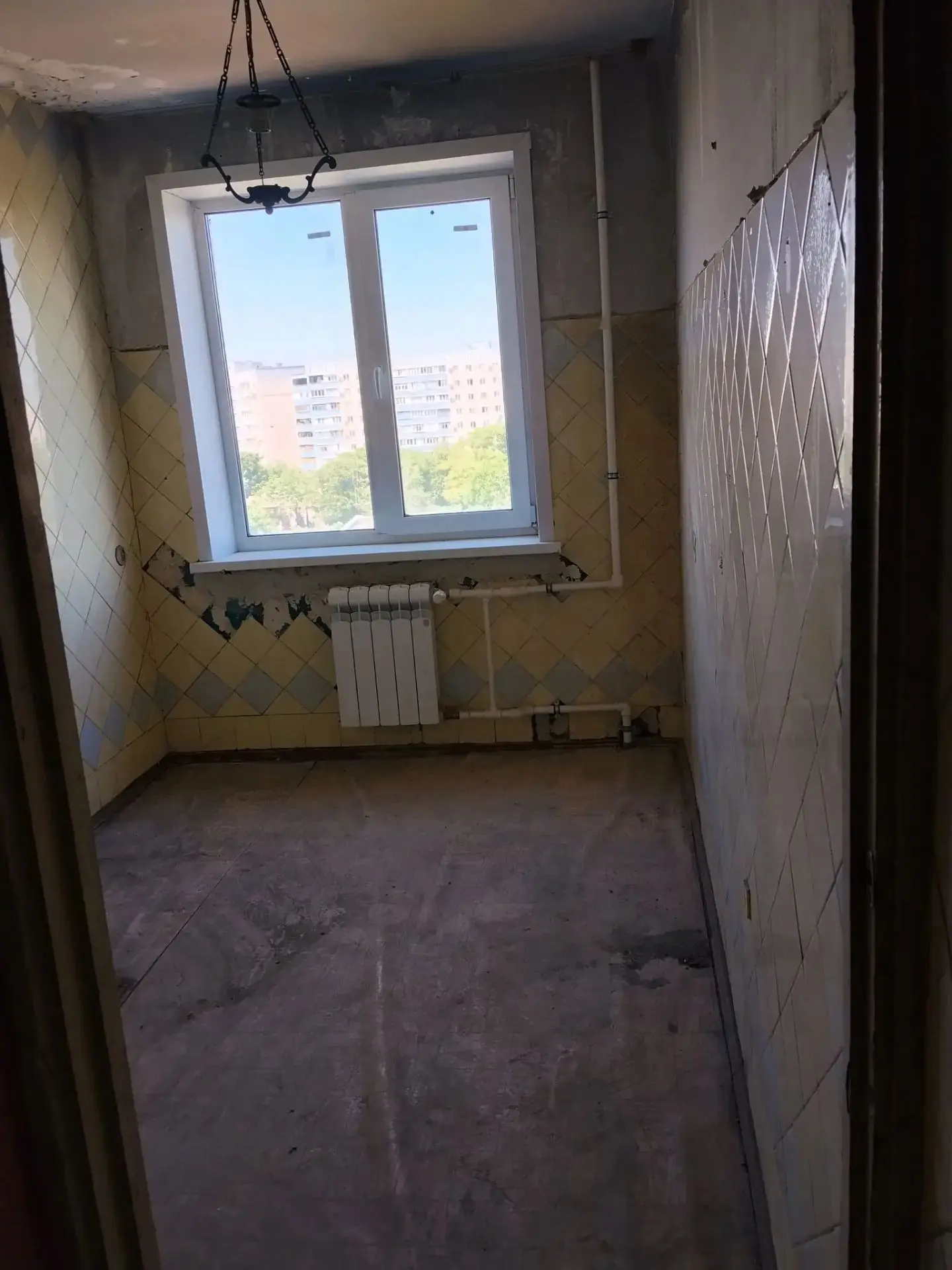 Продам 3х комнатную квартиру 63,3м.кв на 6эт.по ул. Олимпийской 165м-н Восточный Мариуп...