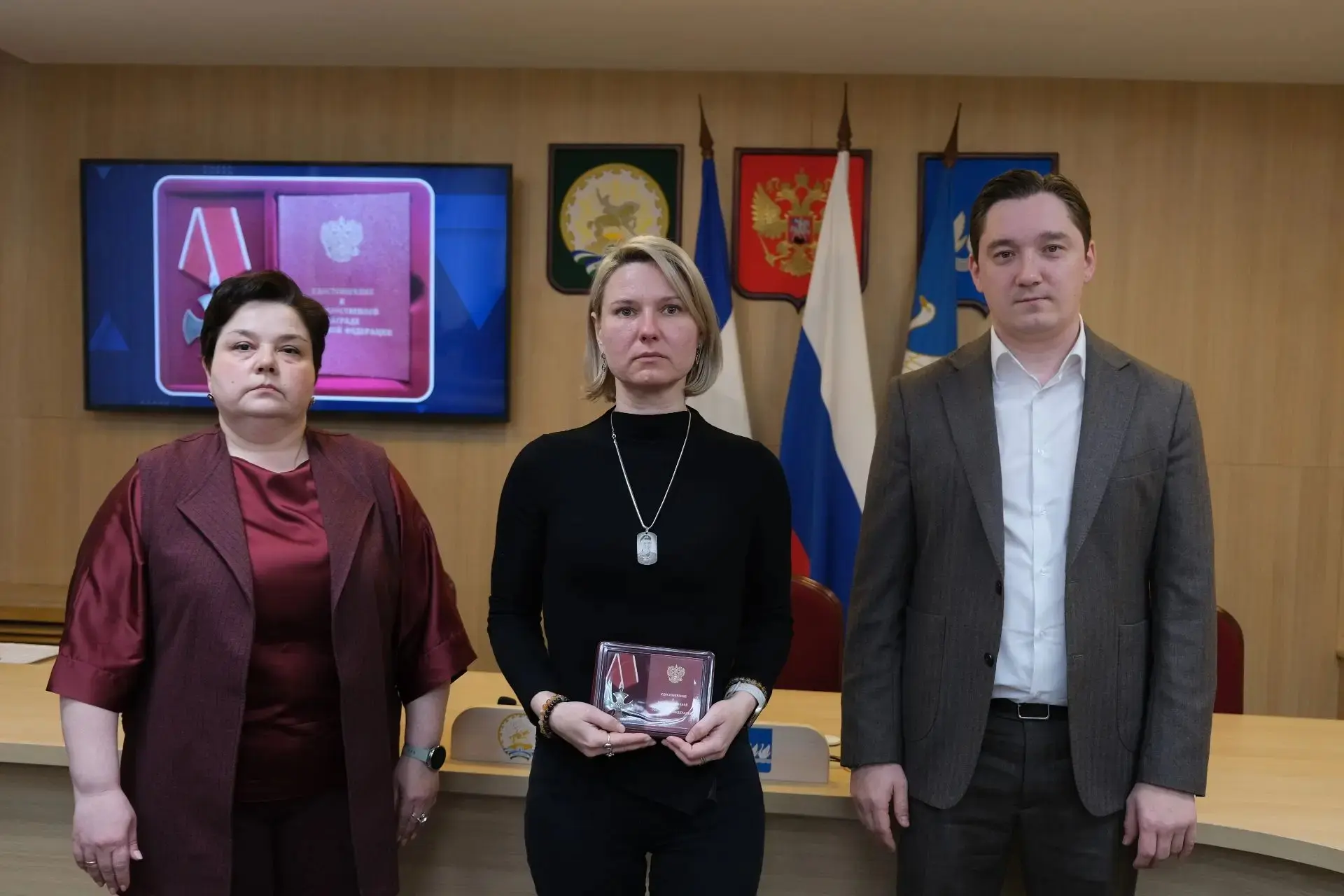 Ордена Мужества и медаль «Участнику специальной военной операции» вручили посмертно родным участнико