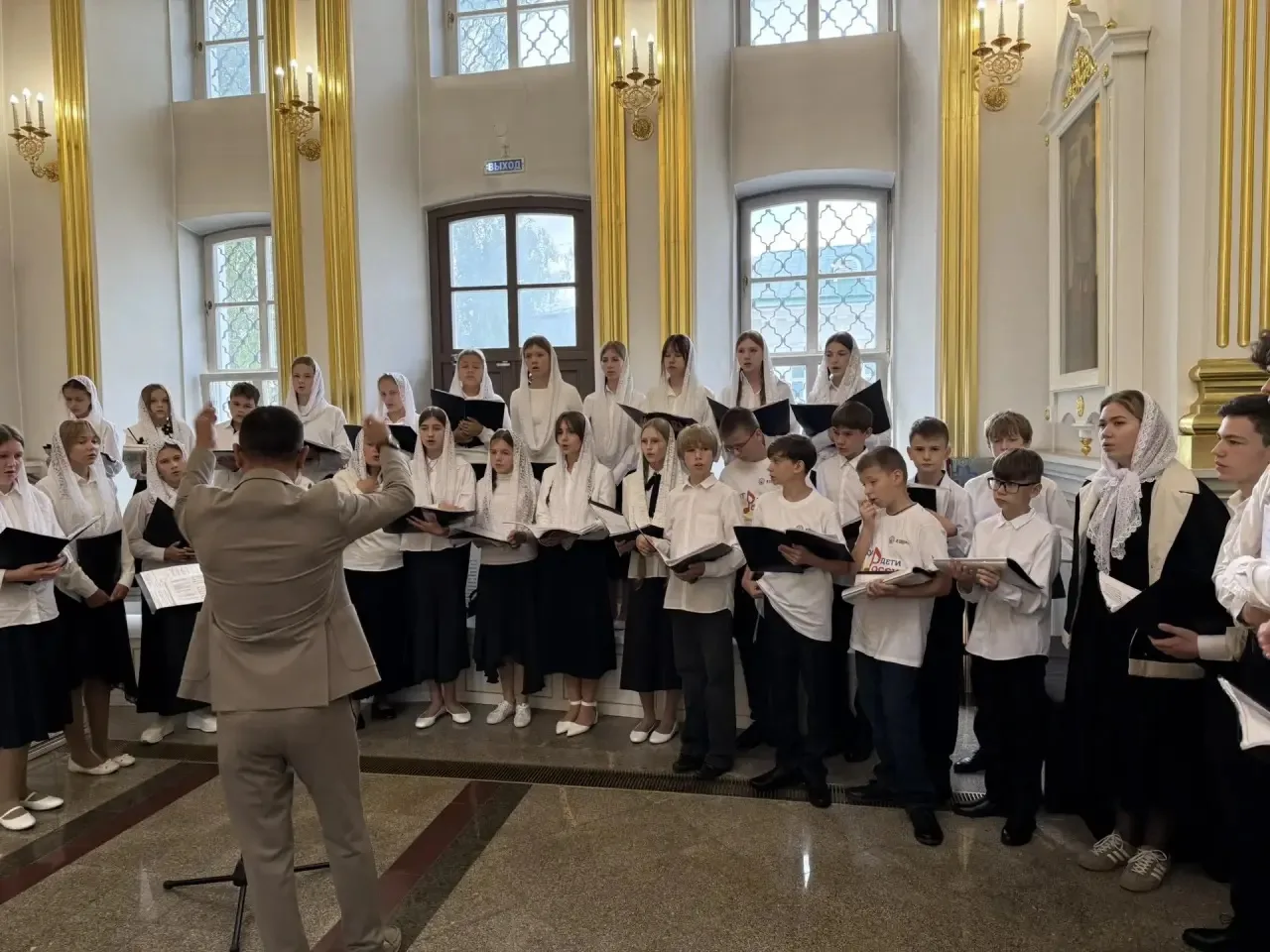Сегодня хор «БоголепЪ» (г. Астрахань) и хор девочек Тюменской Православной гимназии исп...
