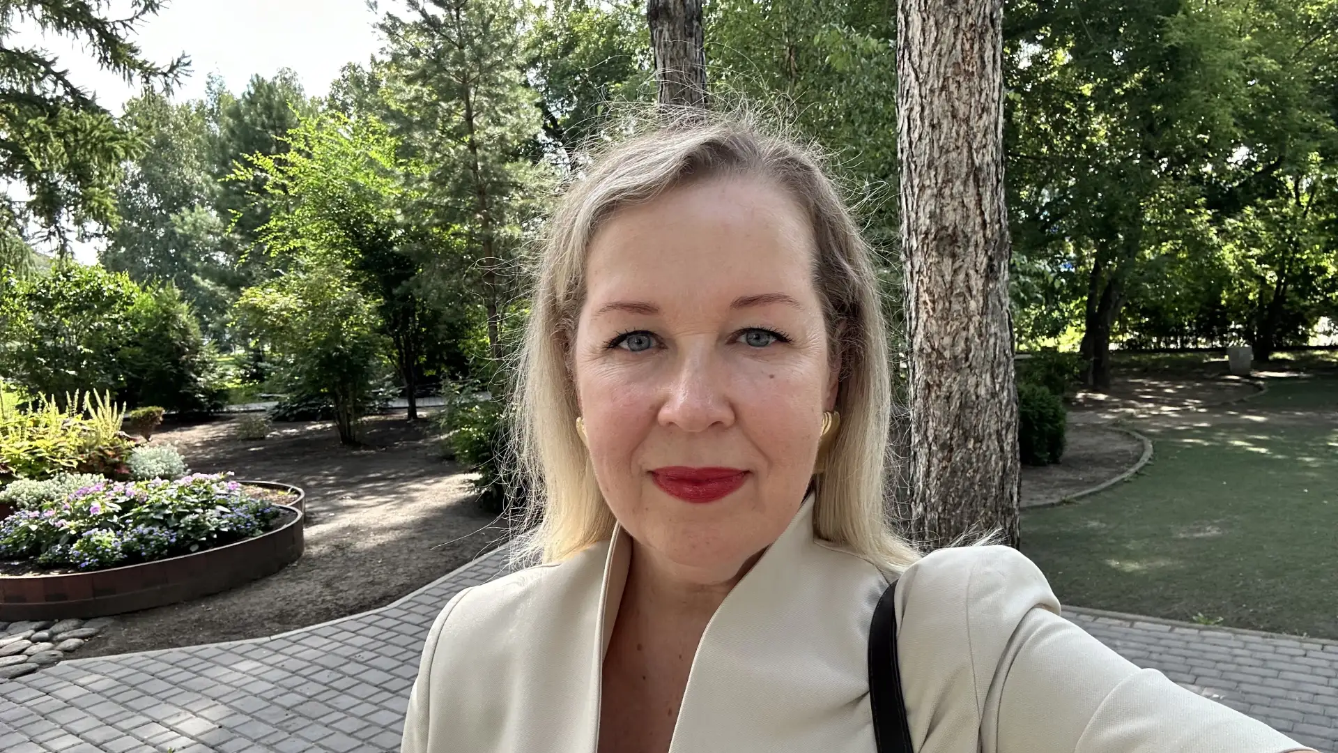 Мы взяли в команду пятерых за один сезон. Фонд оплаты вырос на треть. Прибыль осталась ...