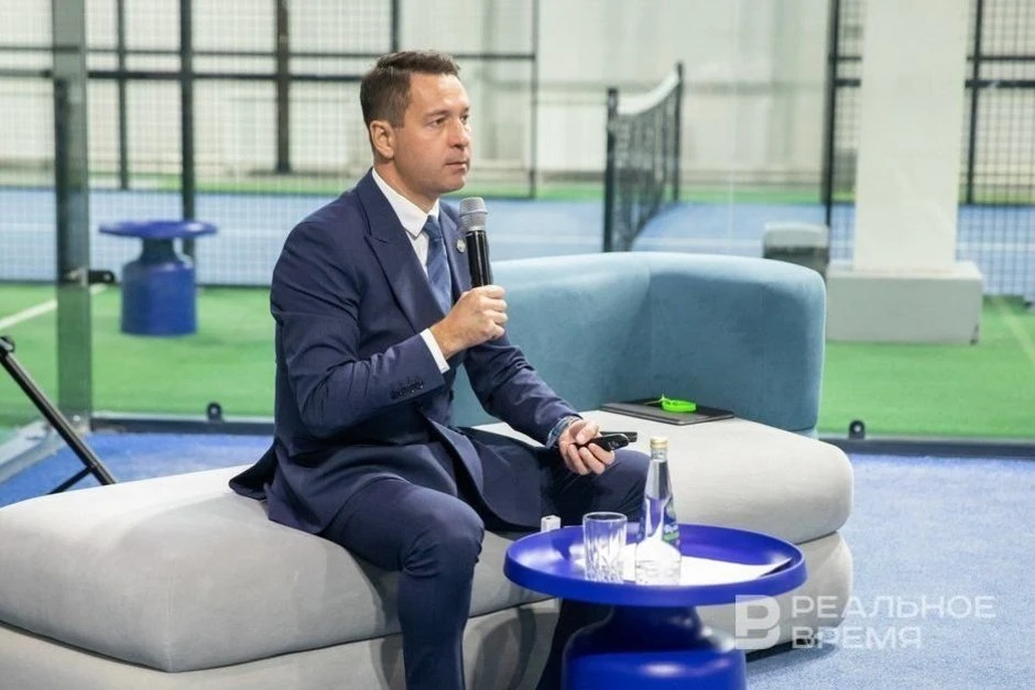 Глава Минспорта РТ Леонов: «Динамо-Ак Барс — чемпионы России по хоккею на траве»