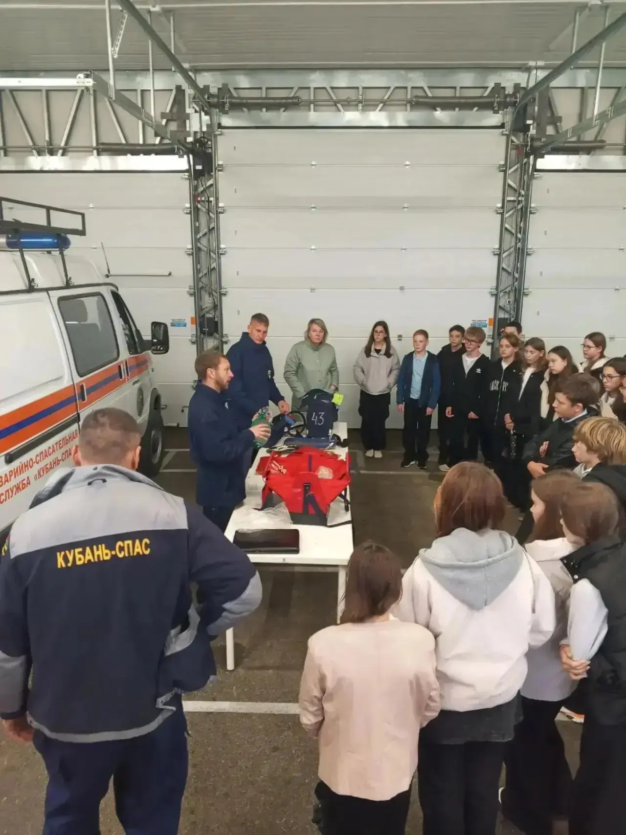 🚑 Ученики школы №31 побывали в гостях у спасателей Белореченского аварийно-спасательно...