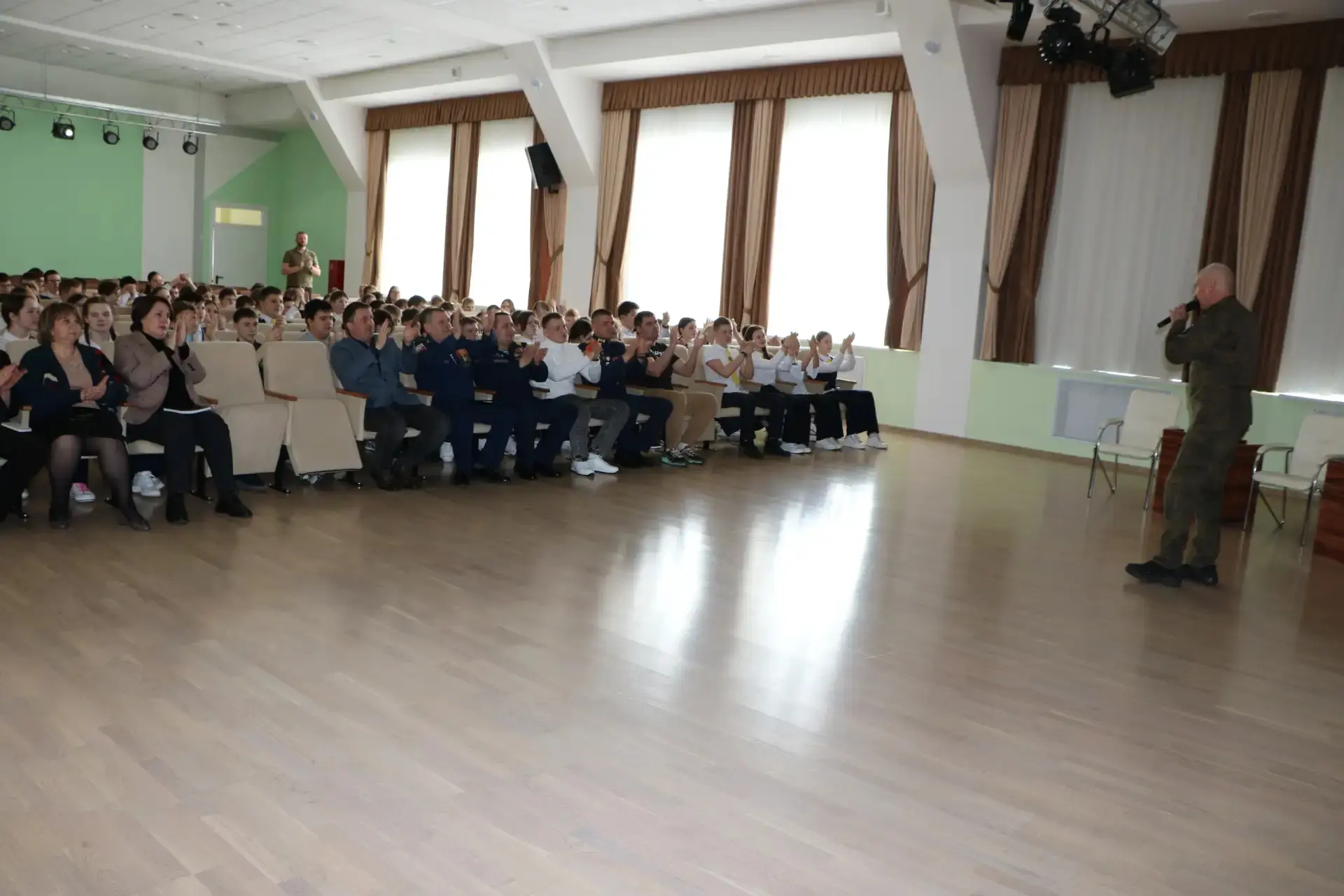 В МАОУ СОШ №5 «Центр ИнТех»  прошла военно-патриотическая программа «Zа Победу!», которая была орган